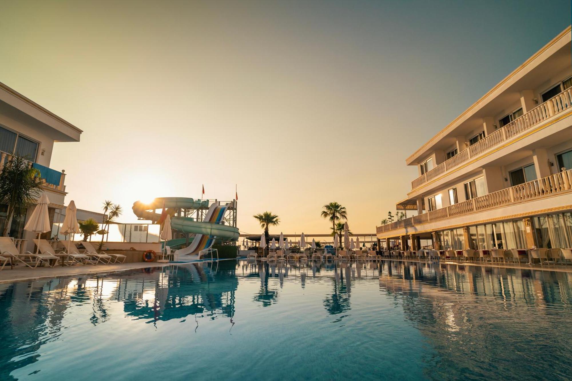 Sl La Perla Hotel Kemer Antália Exterior foto